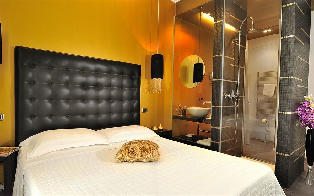 Hotel In - Lounge Room Cazzago  Exteriör bild