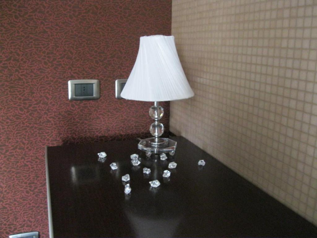 Hotel In - Lounge Room Cazzago  Exteriör bild
